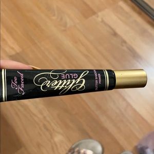 Too faced glitter glue